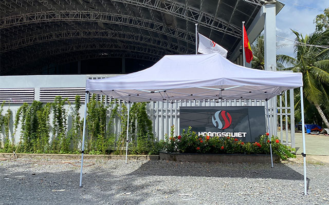 Nhà bạt di động 3x4.5 chân sắt